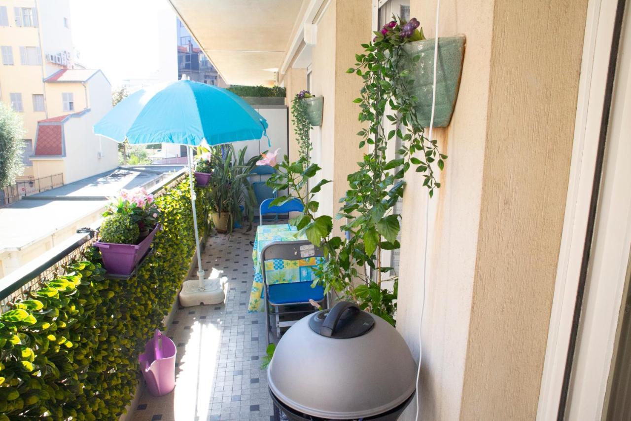 Chill Out Apartment, 2 Mins From Beach Nice Exterior photo
